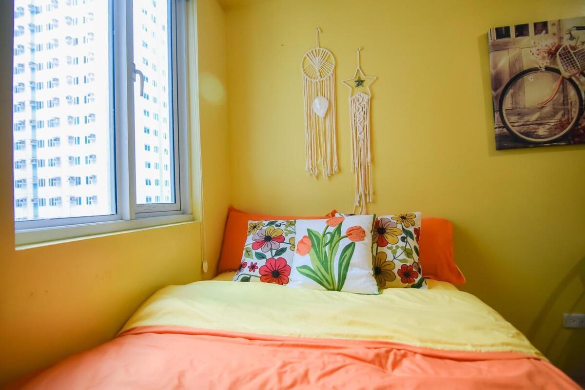 Newly Staycation In Mplace Residences For 3 Pax Apartment Manila